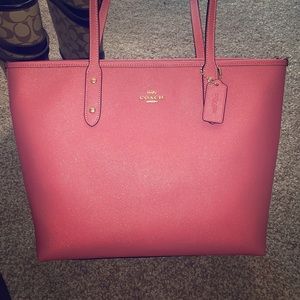 Brand New Coach Purse With Matching Wrist Wallet!